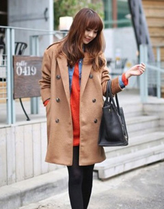 呢子大衣+皮革包LOOK示范搭