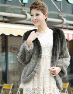 时尚保暖貂皮大衣魅力搭配