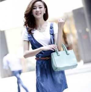 经典牛仔裙,造型百变轻松度夏