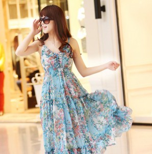 清爽一夏 吊带裙打造最in潮流女郎