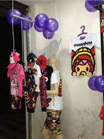 童装店面装修-橱窗