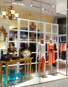 夏季巧妙利用服装陈列之技巧