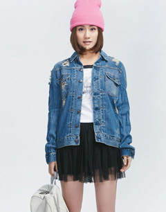 众明星领衔破洞牛仔外套潮穿搭