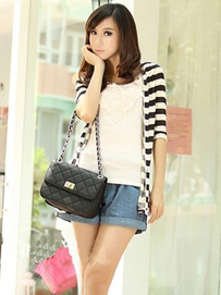 温婉柔美的条纹针织开衫