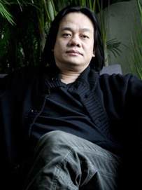 国内著名服装设计师张肇达