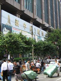 服装批发市场规模日益扩大