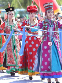 少数民族蒙古族服饰特点