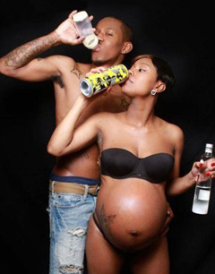 什么场合适合怎样的孕妇装搭配