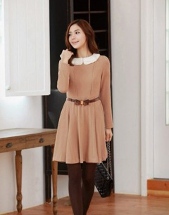 复古简约风连衣裙穿出初秋大气场