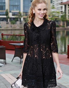 蕾丝镂空透视装 性感女郎的摩登瞬间