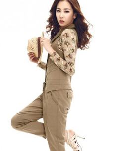 秋季时尚马甲流行搭配 帅性十足