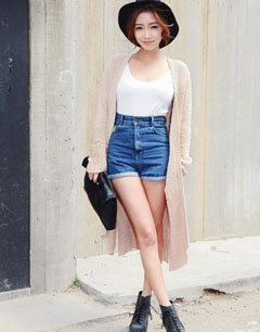 长款毛衣显瘦搭配 穿出黄金身材比例