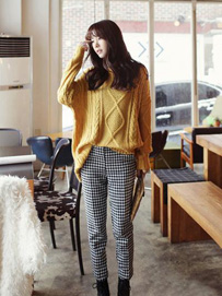 宽松长衫毛衣搭配紧身裤