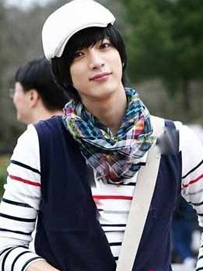 男士三角围巾也时尚