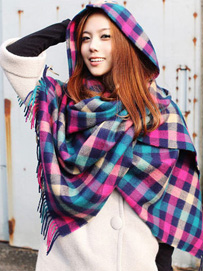 衣服款式与围巾的搭配