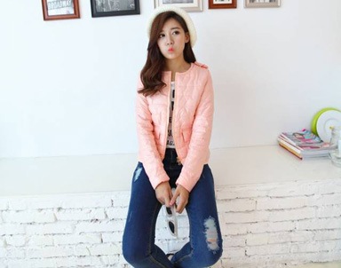 羽绒服搭配技巧 温暖且不显臃肿