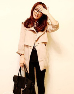 呢子外套+皮裤 活力麻辣混搭