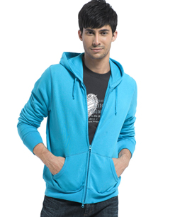 随性卫衣的时尚简易搭配法