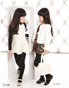 儿童皮肤黑穿什么颜色比较好看