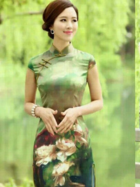 水莲牡丹印花现代款旗袍