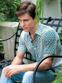 条纹衬衫搭配出最时髦型男