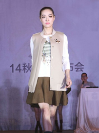 今年流行什么女装：秋季