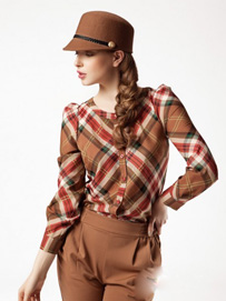 女士格子衫怎么搭配