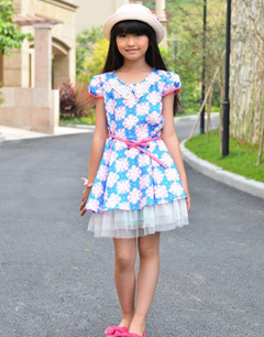 
青少年装搭配
![