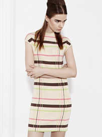 女装品牌职业连衣裙搭配