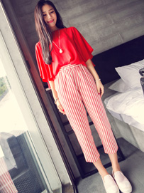 直筒裤搭配什么上衣