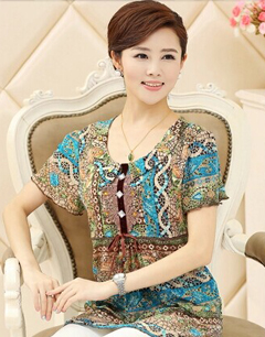 中老年夏季服装搭配技巧分享