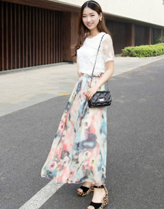 雪纺半身长裙搭配上衣