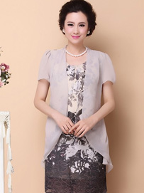 春夏真丝连衣裙搭配示范三