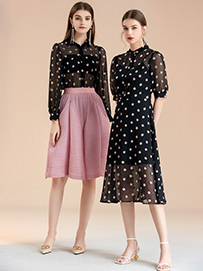 主持人服装的色彩解说